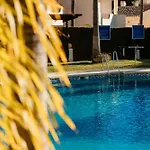 Newly Renovated Townhouse With 5 Bedrooms, Close To The Beach, Marbella East