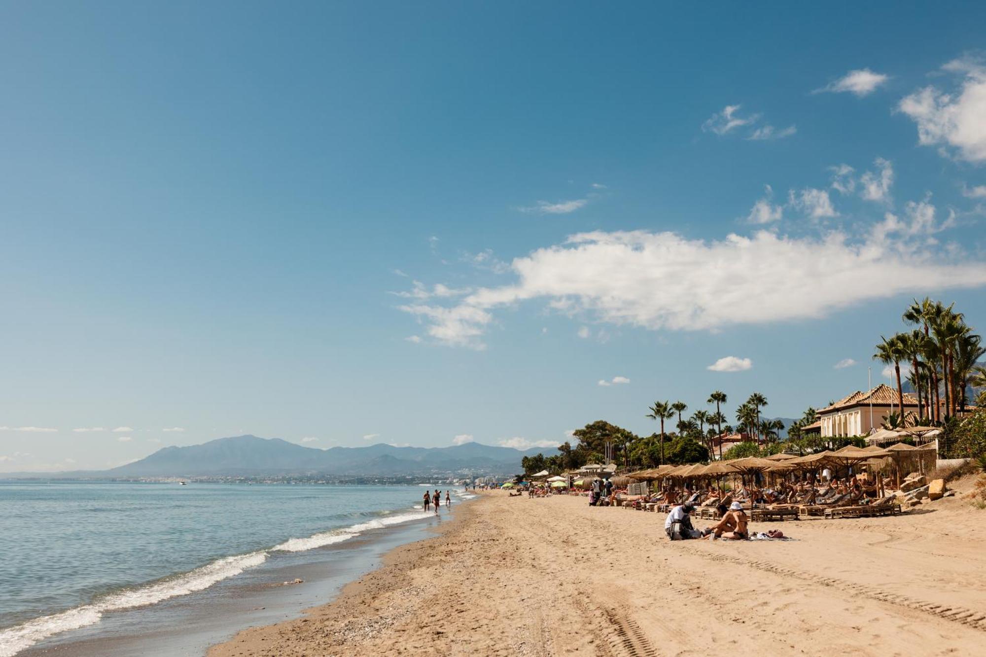 Newly Renovated Townhouse With 5 Bedrooms, Close To The Beach, East * Marbella