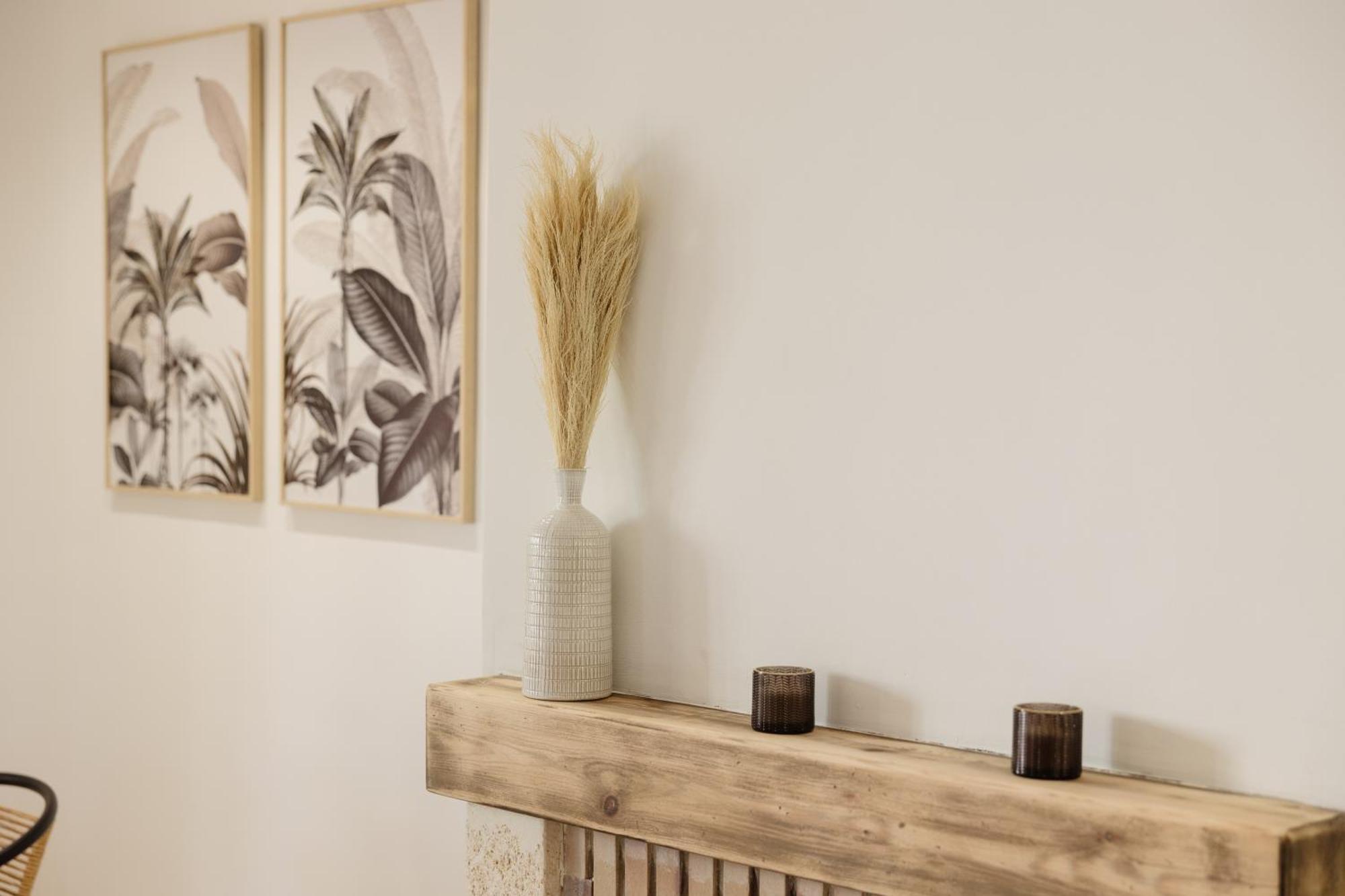 Newly Renovated Townhouse With 5 Bedrooms, Close To The Beach, East Apartment Marbella